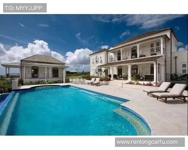 足球明星豪宅揭秘几套房子背后的财富与生活方式